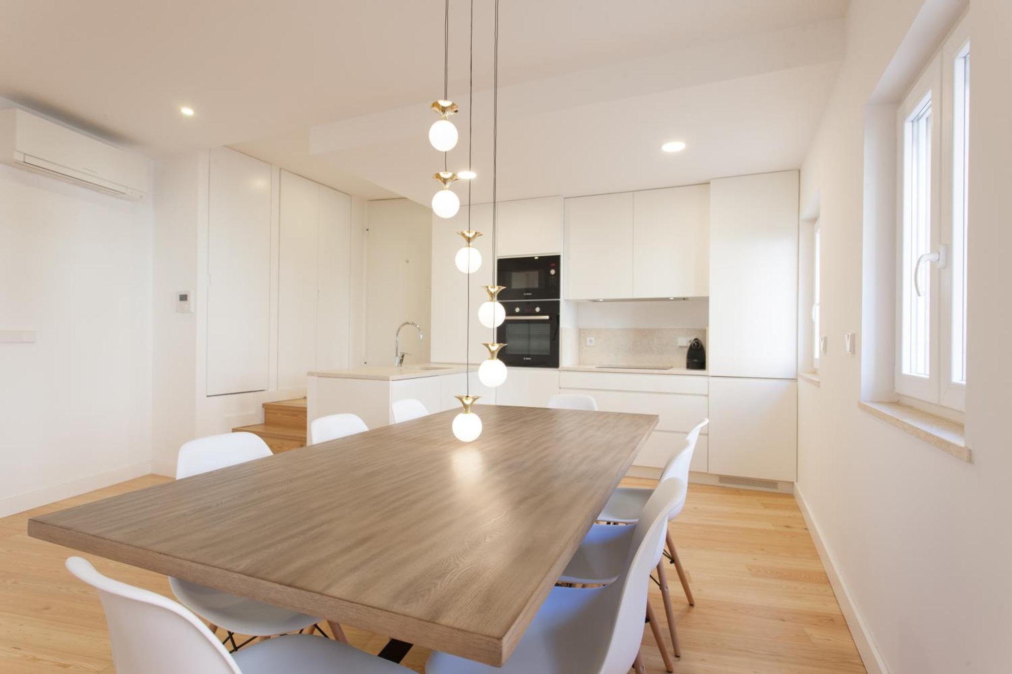 Mouraria Blue Three-Bedroom Apartment W/ Parking - By Lu Holidays 리스본 외부 사진