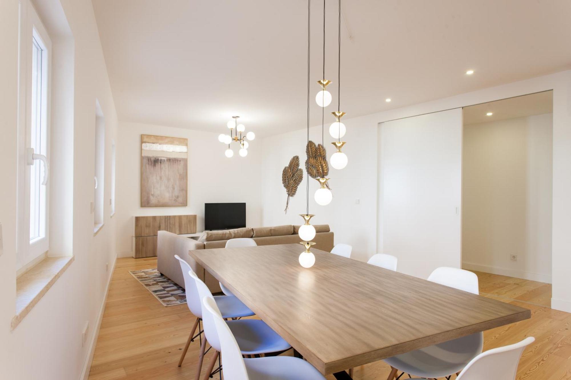 Mouraria Blue Three-Bedroom Apartment W/ Parking - By Lu Holidays 리스본 외부 사진