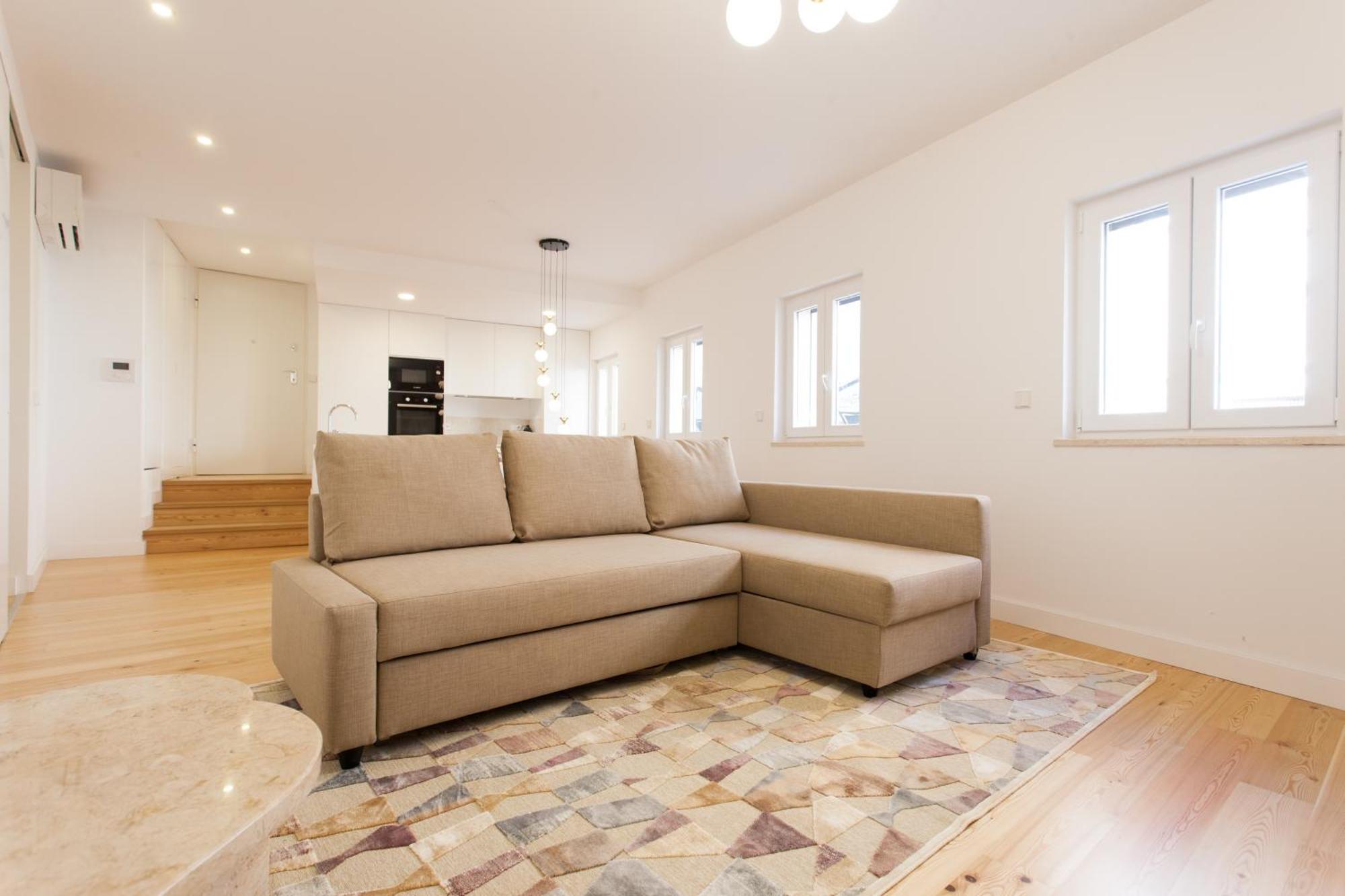 Mouraria Blue Three-Bedroom Apartment W/ Parking - By Lu Holidays 리스본 외부 사진