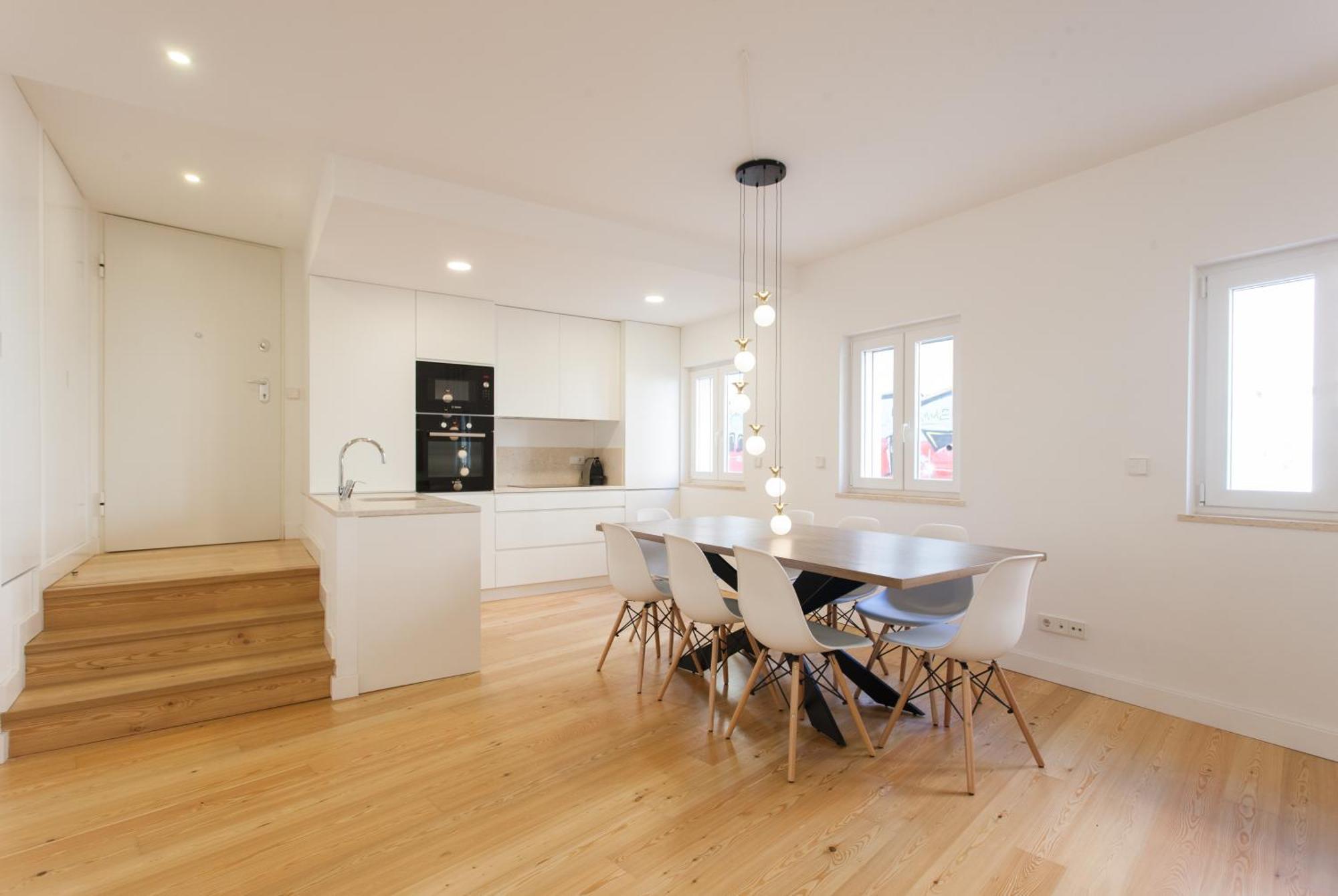 Mouraria Blue Three-Bedroom Apartment W/ Parking - By Lu Holidays 리스본 외부 사진